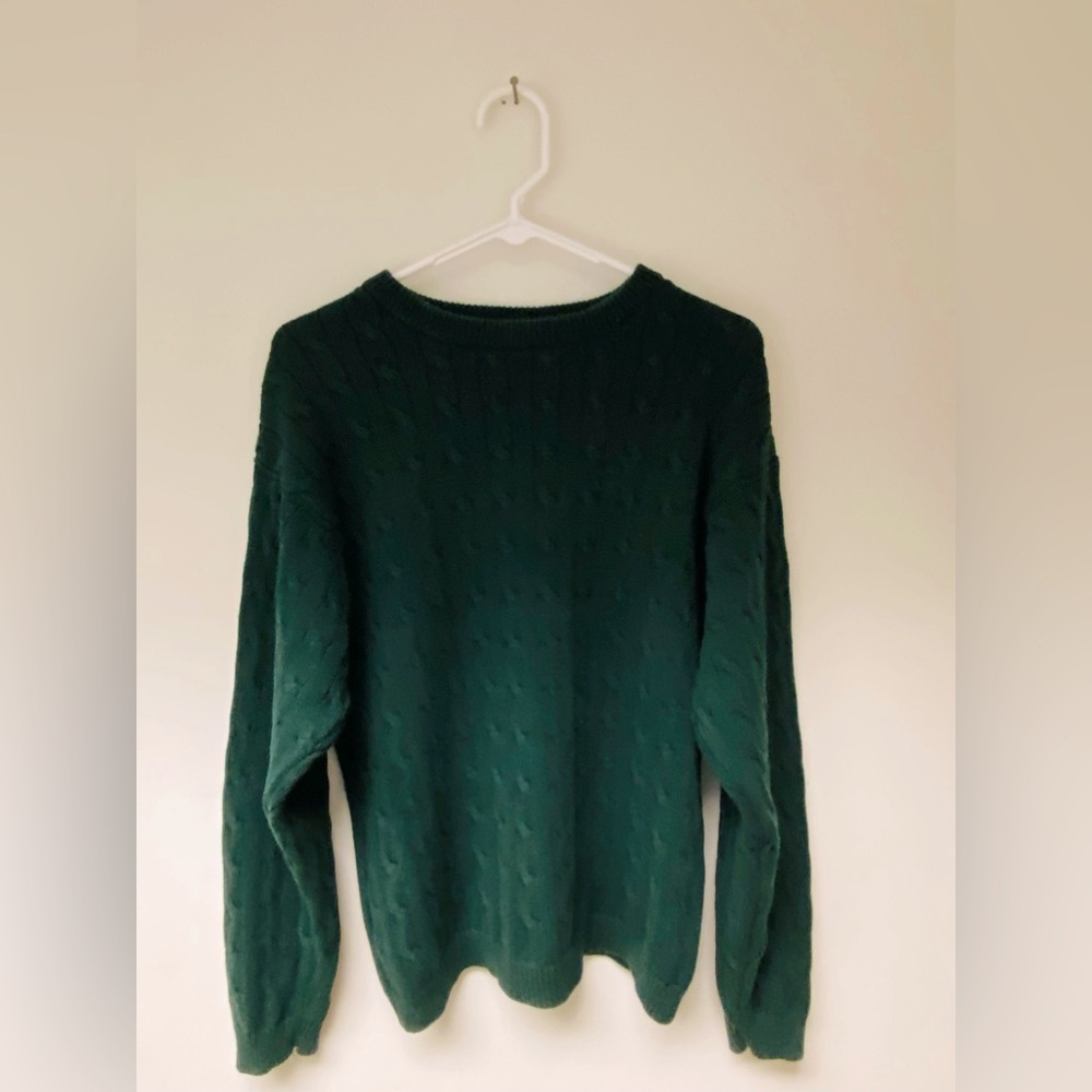 IZOD Sweater. Green. Boys Size Large (14/16).